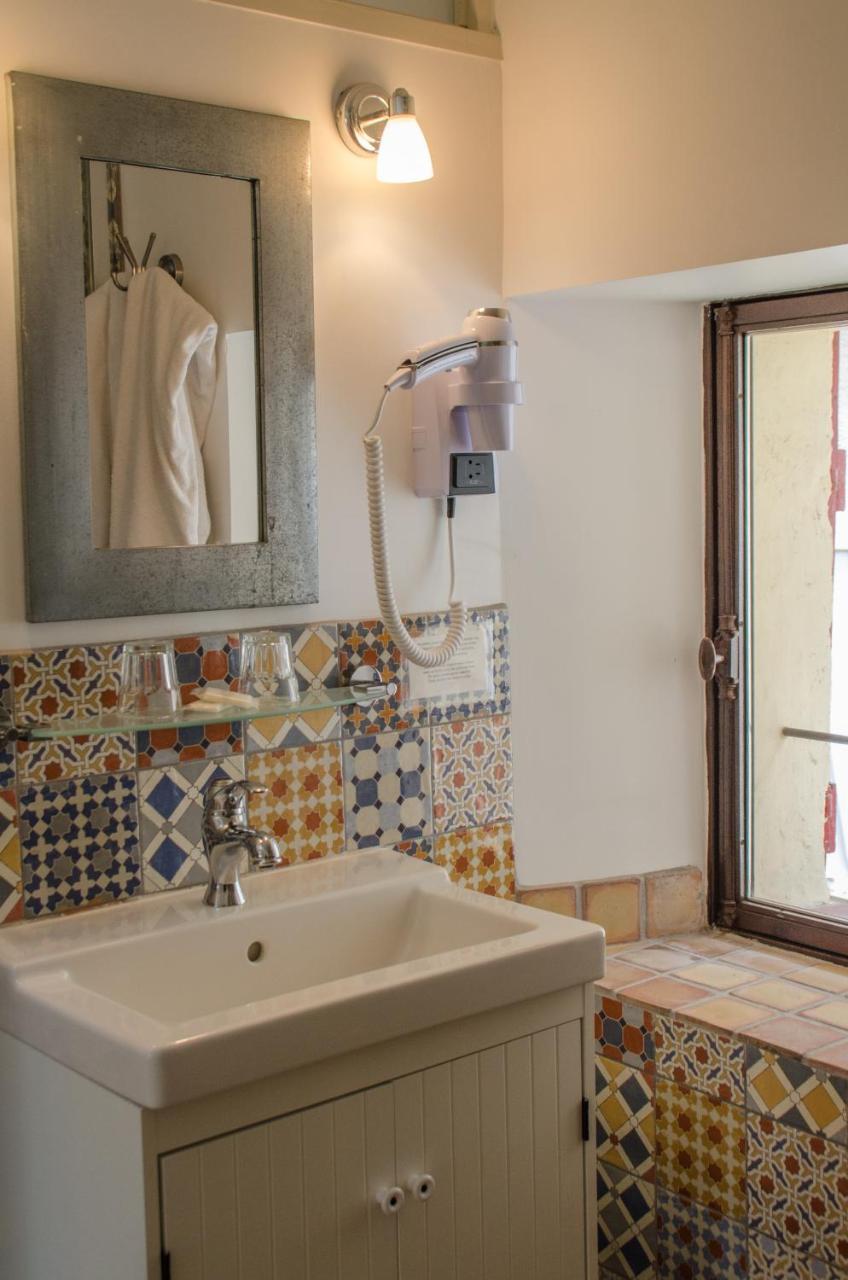 Hotel Les Remparts Venasque Ngoại thất bức ảnh
