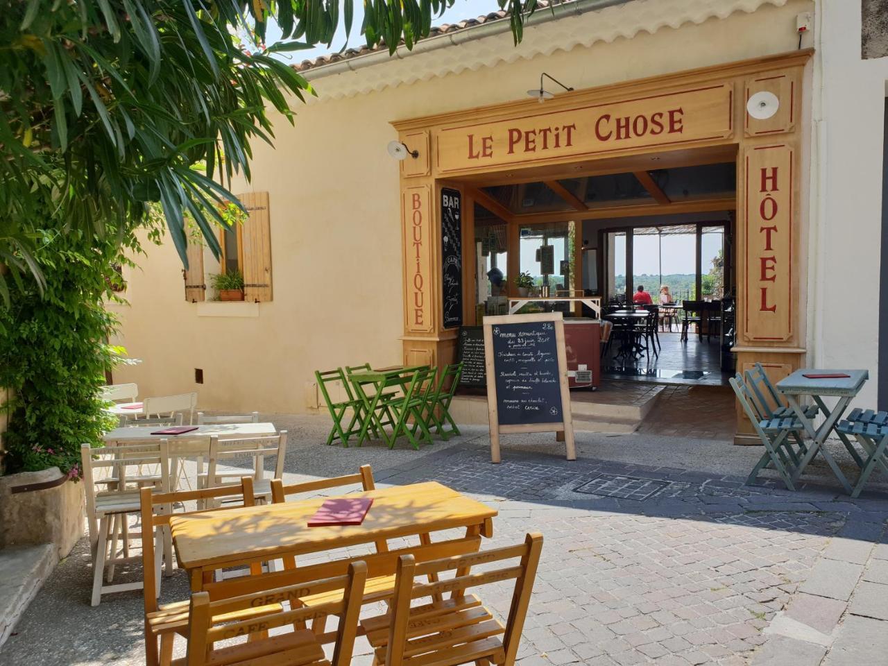 Hotel Les Remparts Venasque Ngoại thất bức ảnh